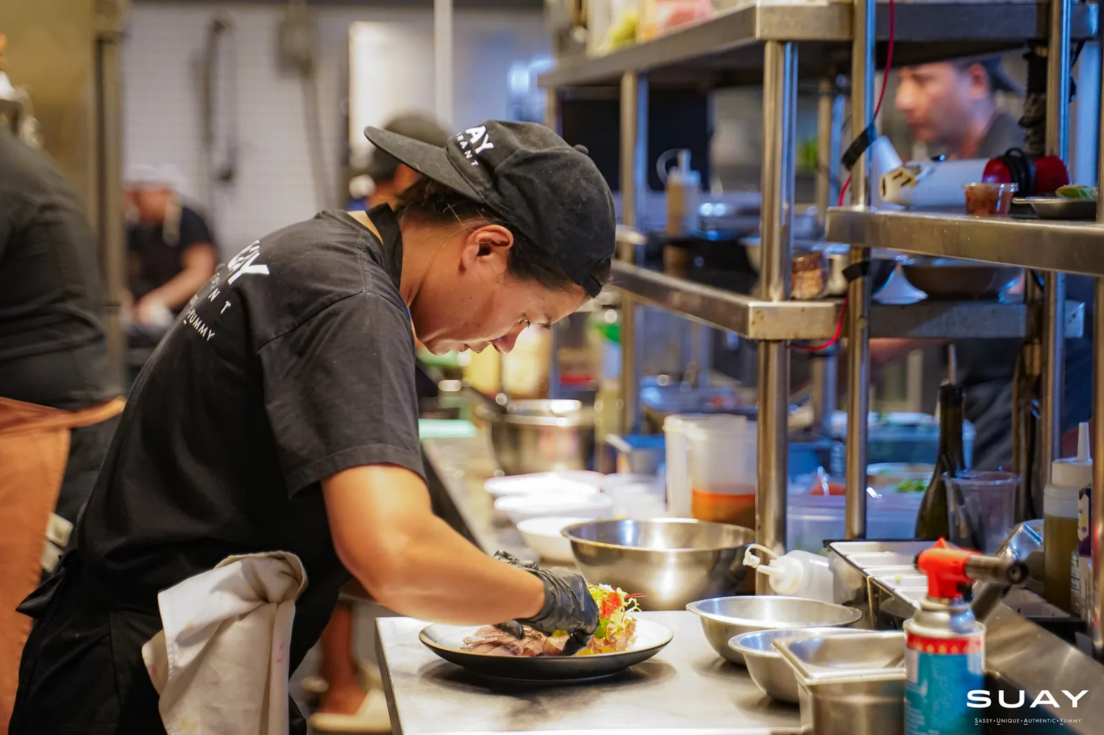 A plate being finished at the pass